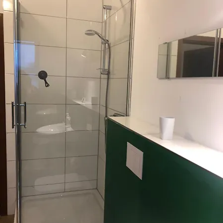 4 Zimmer-komfortwohnung Mit Viel Platz In *