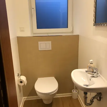 4 Zimmer-komfortwohnung Mit Viel Platz In Lägenhet *