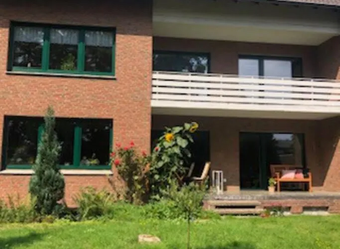 4 Zimmer-komfortwohnung Mit Viel Platz In Апартаменты Хальтерн