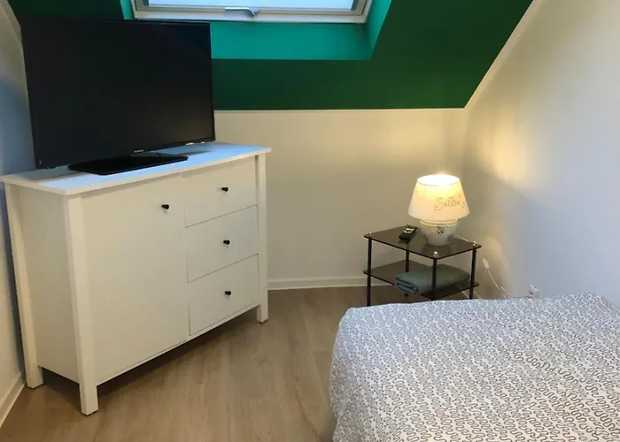 4 Zimmer-komfortwohnung Mit Viel Platz In Хальтерн