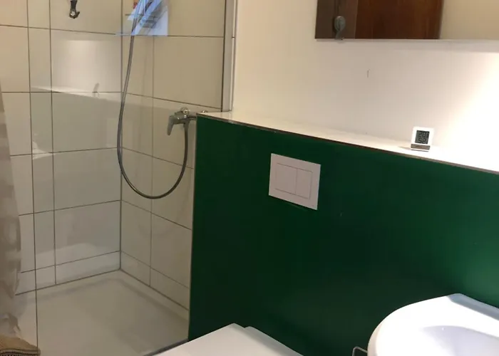 4 Zimmer-komfortwohnung Mit Viel Platz In Хальтерн